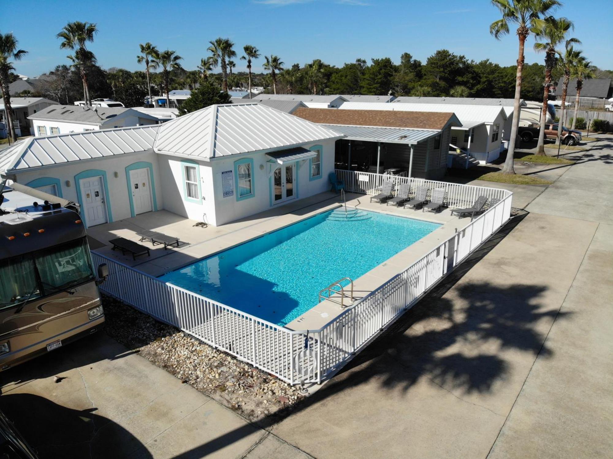 Family Friendly Beach Home Located In Beautiful Miramar Beach, Fl Destin Eksteriør billede